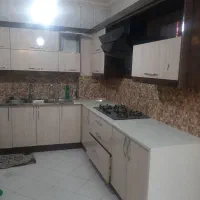 آپارتمان ۱۰۰ متری طبقه اول تمییز