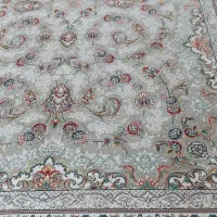 یک عدد قالی 9متری