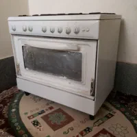 اجاق گاز دارای فر