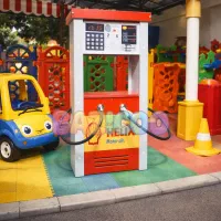 پمپ بنزین چوبی