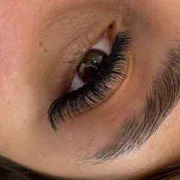آموزش اکستنشن مژه و لیفت مژه و ابرو