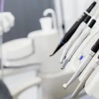 دستیار دندانپزشکی