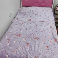 تخت خواب یکنفره با تشک و کفی چوبی