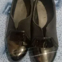 کفش زنانه ومردانه