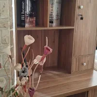 میز کامپیوتر کتابخانه دار