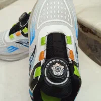 کتونی اورجینال سفید سایز ۴۰|کیف، کفش، کمربند|شاهدشهر, |دیوار