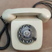 تلفن قدیمی سالم