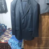 یک دست کت و شلوار و یک عدد کت خالی در حد نوع|لباس|رشت, پارک شهر|دیوار