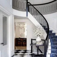 تجاری بر تختی هم فروش هم اجاره ای