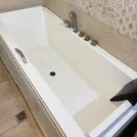 فروش وان حمام در حد نو اندازه ۱/۸۰