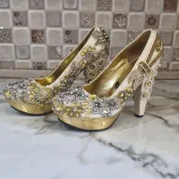 کفش مجلسی سنگ دوزی شده سایز 38 درحد نو