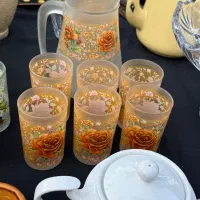 تعدادی ظرف و ظروف قدیمی