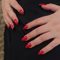 کاشت ناخن (فقط هزینه مواد)|خدمات آرایشگری و زیبایی|اردبیل, |دیوار