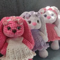 عروسک بافتنی محملی