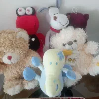 تعدادی عروسک