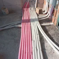 لوله کشی آب سرد وگرم و پکیچ و رادیات وآبگرمکن