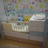 تخت دو منظوره نوزاد نوجوان