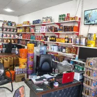فروشنده و حسابدار خانم
