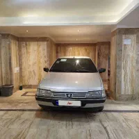 پژو 405 نقره‌ای