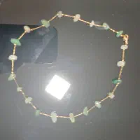 گردنبند و گوشواره و دستبند