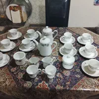تعدادی ظرف چینی  پیرکس و...