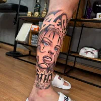 اجرای تاتو بدن