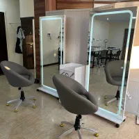 ناخنکار و رنگ کار حرفه ای با مشتری|استخدام درمانی، زیبایی، بهداشتی|تهران, تهران پارس|دیوار