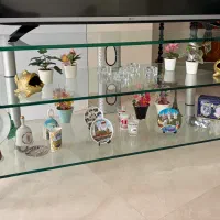 میز تلویزیون شیشه ای