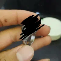یک انگشتر نقره تو سالن تختی پیدا شده