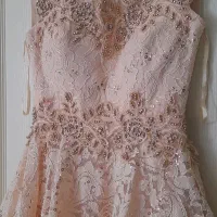 تعدادی لباس مجلسی|لباس|پرند, فاز ۶|دیوار