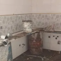 کاشی کاری و سرامیک کاری کف و بدنه