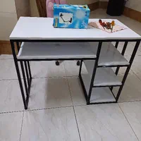 میز وصندلی