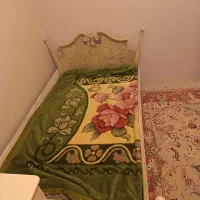 تخت نوجوان