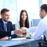 استخدام بازاریاب خانم (دهه ۸۰)