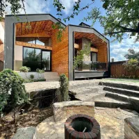 ویلا مدرن۲۰۰متری/جکوزی/سرسبز/داخل شهرک با نگهبانی