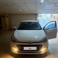 هیوندای i20