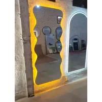 آینه بک لایت مدرن و رگال لباس لاکچری