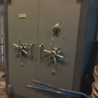 صندوق بانکی طلا فروشی درحد نو