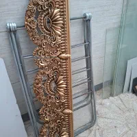 کتیبه و چوب پرده