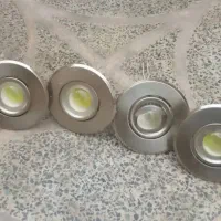 لامپ تعداد حدود ۵۰ عدد