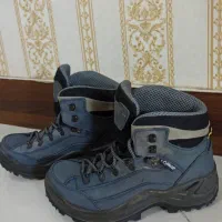 کفش کوهنوردی و ایمنی کار|کوهنوردی و کمپینگ|اصفهان, سروستان|دیوار