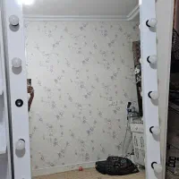 اینه ایستاده