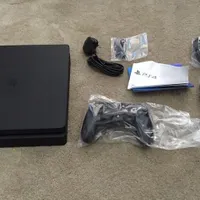 در حد نو Ps4 slim 1 tra