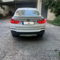 بی ام و x 4