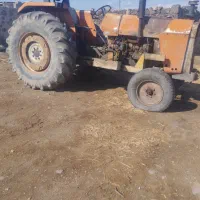 تراکتور مدل 82