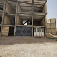اسکلت-دو-طبقه-واقع-در-کرونی