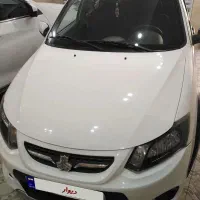 کوئیک R 1402 سفید ومشکی