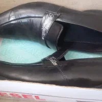 کفش ورنی ۴۳