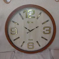 ساعت دیواری