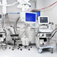 کارشناس خریدوفروش تجهیزات پزشکی وآرایشی